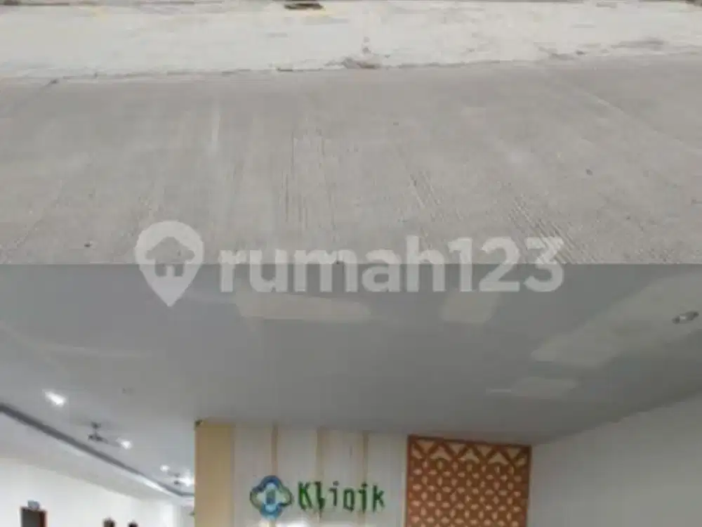 Ruang Usaha Klinik Pinggir Jalan Gemolong Shm Strategis