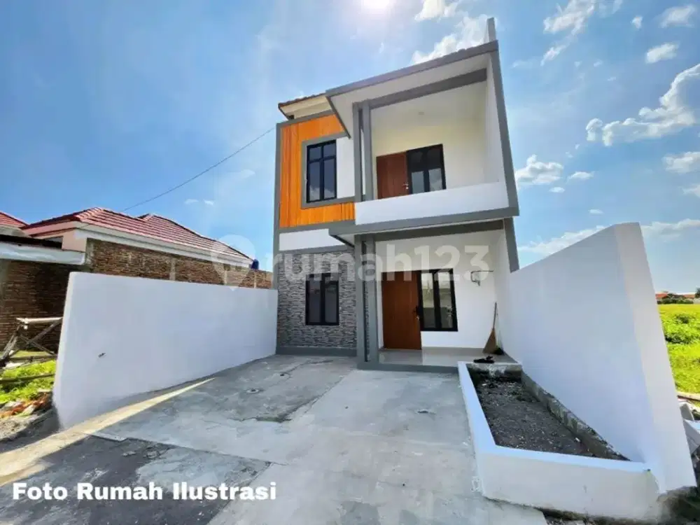 Rumah 2 Lantai Cluster Baru Tengah Kota Sukoharjo Strategis