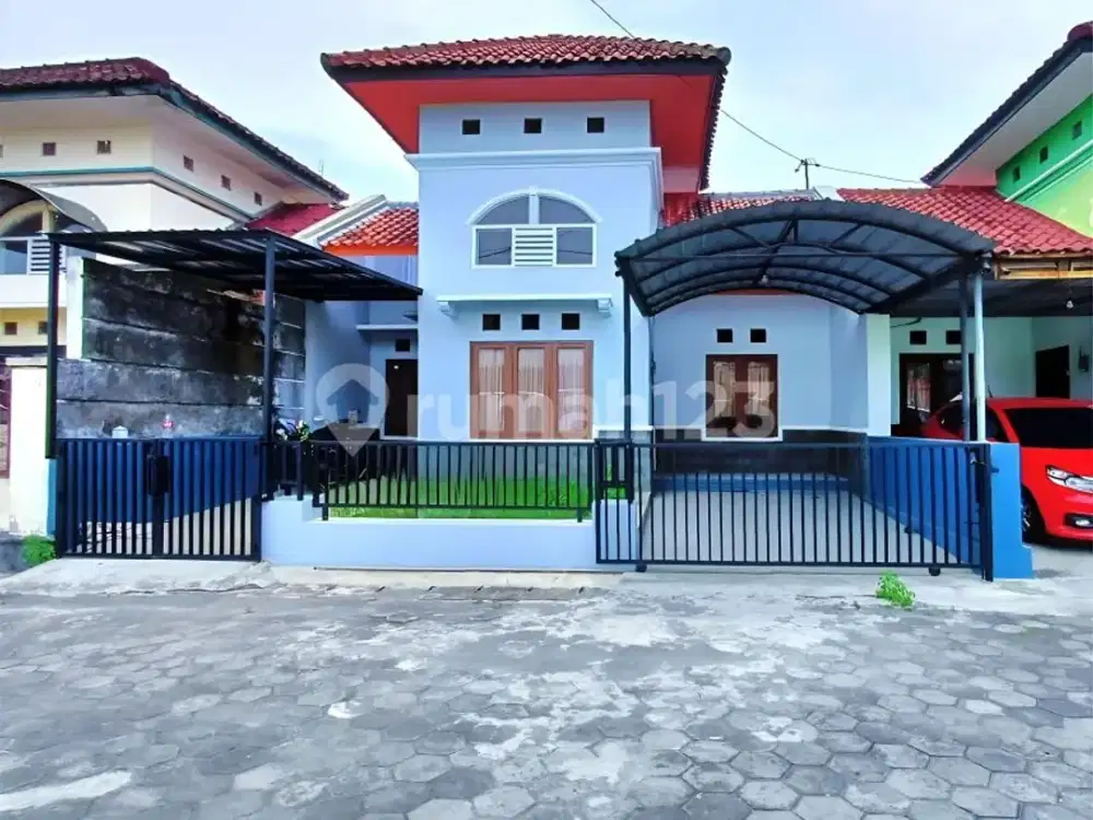 Rumah Bagus Hadap Timur Cluster Lokasi Paulan Colomadu Siap Huni
