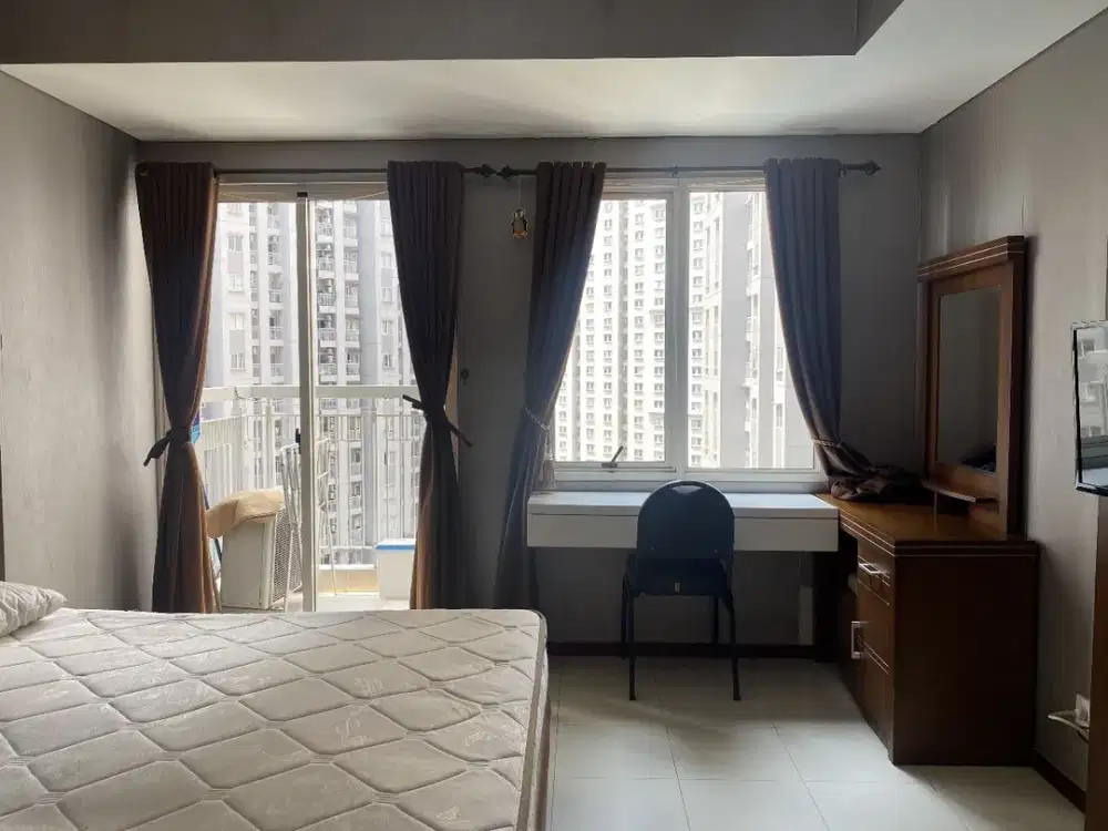 Studio furnish view pool lantai rendah Apt.Royal mediterania garden dekat CP