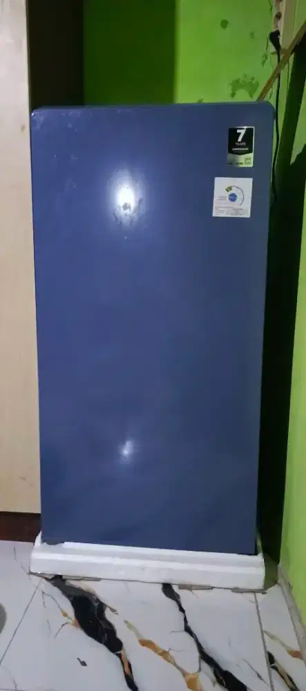Kulkas merek Aqua 1 pintu