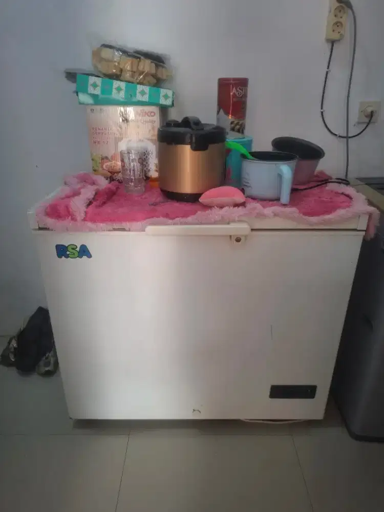 Freezer es pendingin