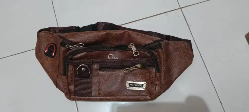 Tas selempang pria