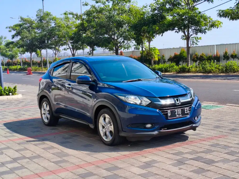 Honda HRV E Matic 2016 Warna Biru - Dp 10jt