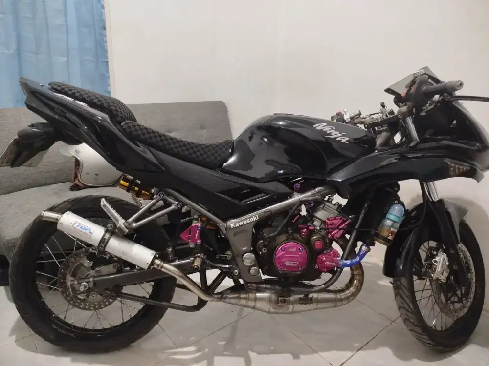 Di jual Ninja RR New