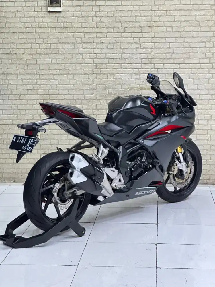 TERMURAH‼️ Honda CBR 250RR ABS 2017 Black Favorit - Mustika Motoshop