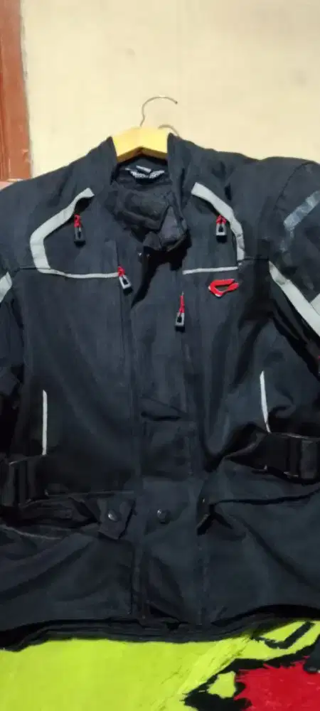Jaket riding contin