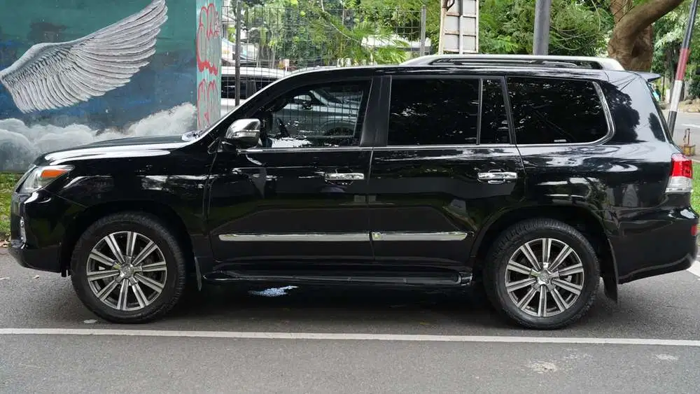 Lexus LX570 2012 Bensin