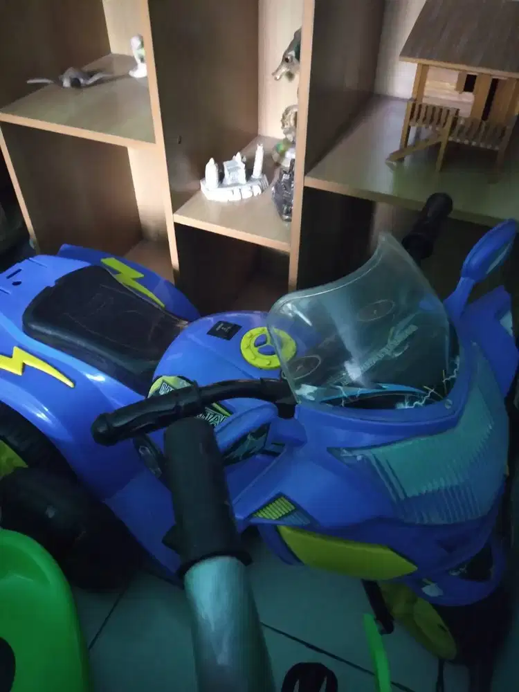 Bom bom car dan motor aki anak