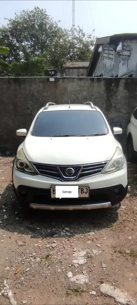 Nissan Grand Livina XGEAR MT