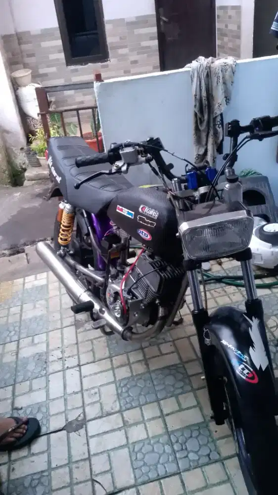 Suzuki gp125 2tak