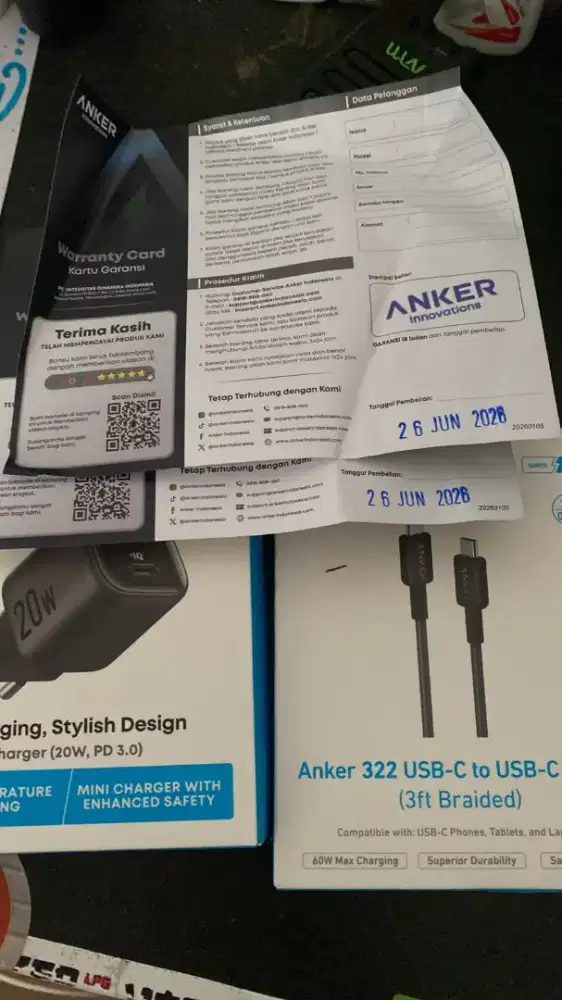 Anker 20W Wall Charger Adaptor dan Kabel Casan
