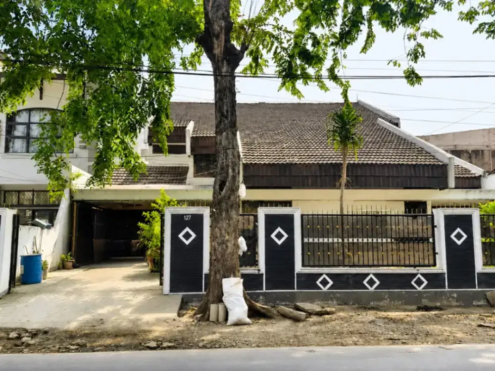 Rumah Luas Siap Huni Disewakan di Klender - Lokasi Strategis Dekat Tol & Stasiun