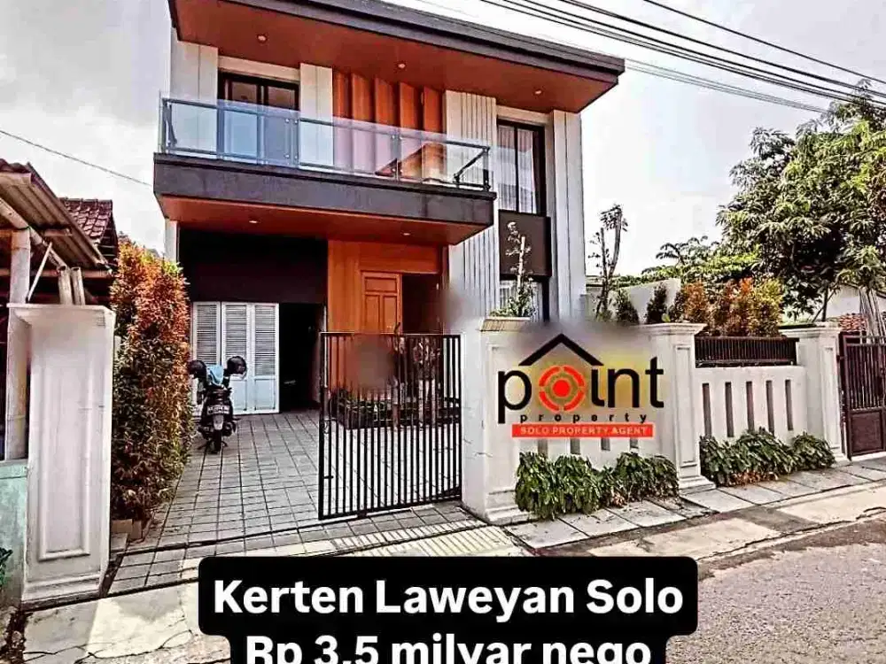rumah  mewah 2 lantai di kerten Laweyan Solo