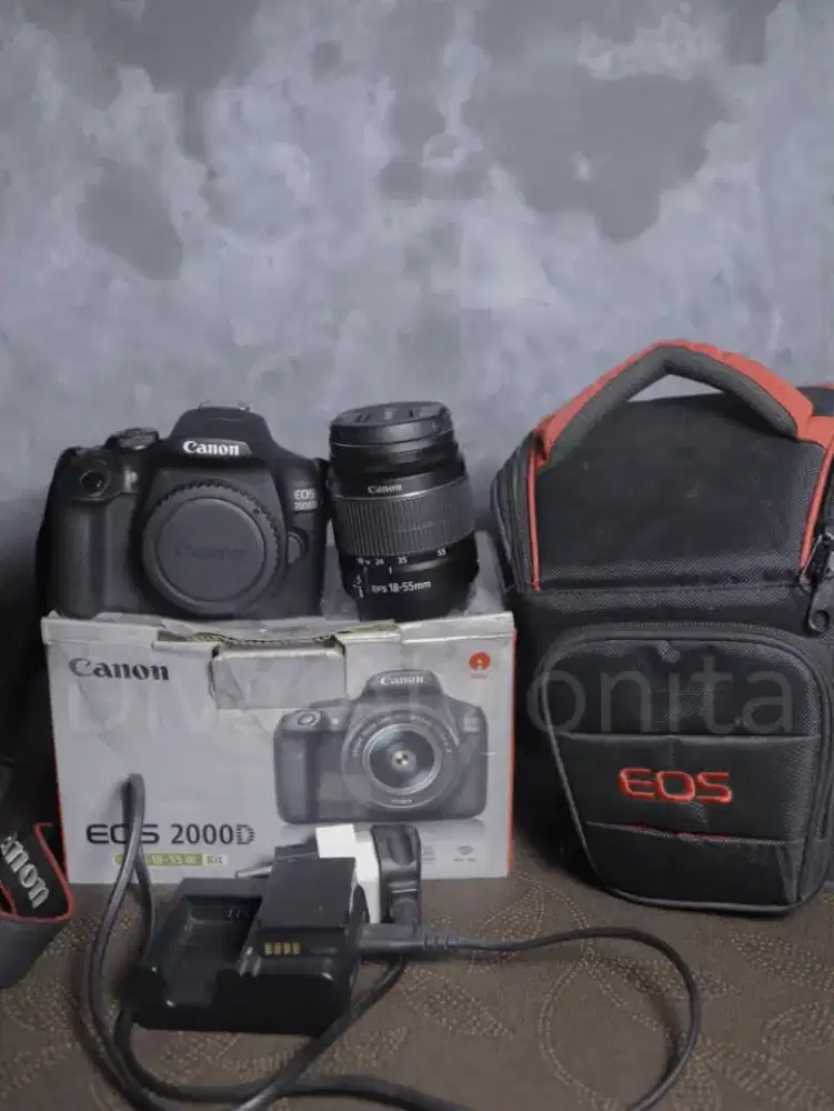 Kamera canon Eos 2000d