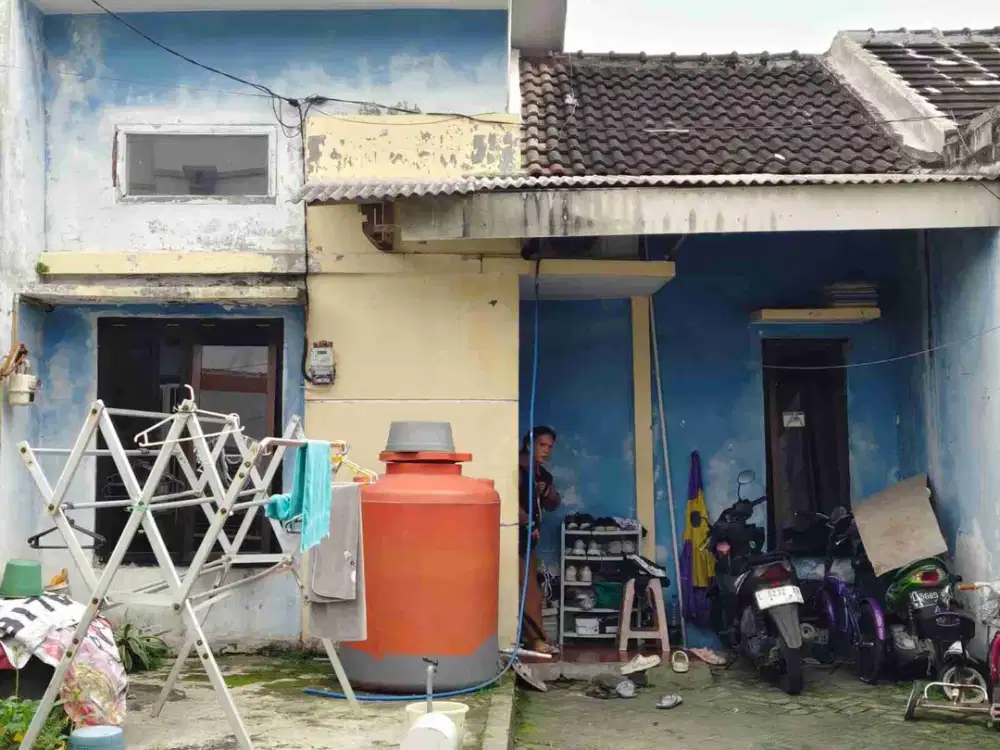DI JUAL RUMAH

PERUM GREEN RIVERA PARK BLOK A - 6 NO 10
KEL. :  BOTENG
KEC. : MENGANTI 
KAB  : GRESIK