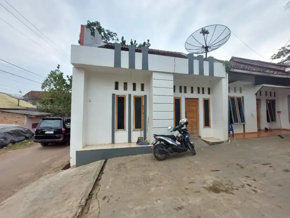 Kontrakan di Depan SMPN 1 Gedong tataan Pesawaran deket Bakso Wahyu