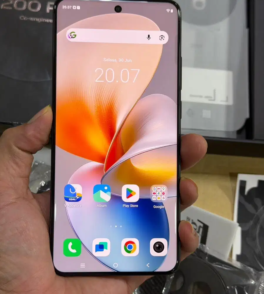 Vivo X200 Pro 16/512GB 5G Zeiss Optic Kamera Fullset Bekas Resmi