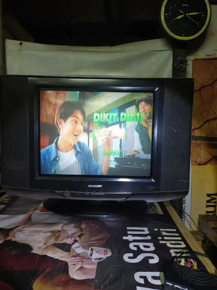 TV SHARP ( tabung) 21 inch