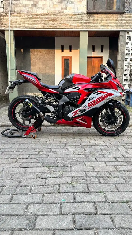 ZX25R ABS QS merah putih LIKE NEW ISTIMEWA! ZX Ninja