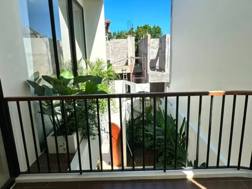 VILLA LUXURU READY FURNIHSED SIAP DI INVESTASIKAN BEST LOCATION ULUWATU - Thumbnail 4