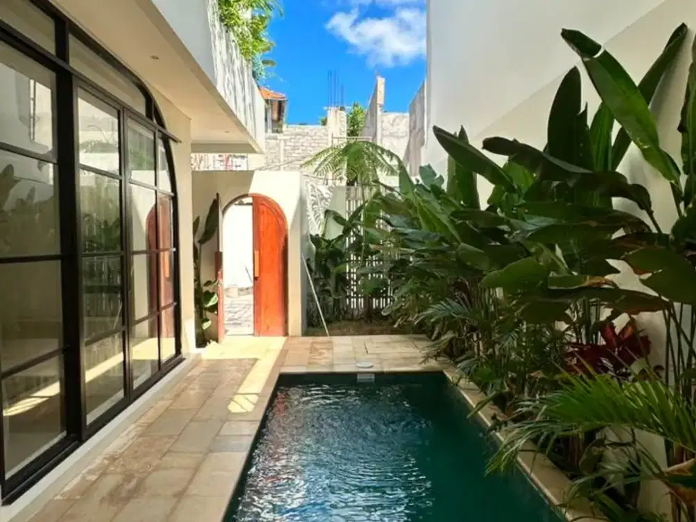 VILLA LUXURU READY FURNIHSED SIAP DI INVESTASIKAN BEST LOCATION ULUWATU - Thumbnail 5