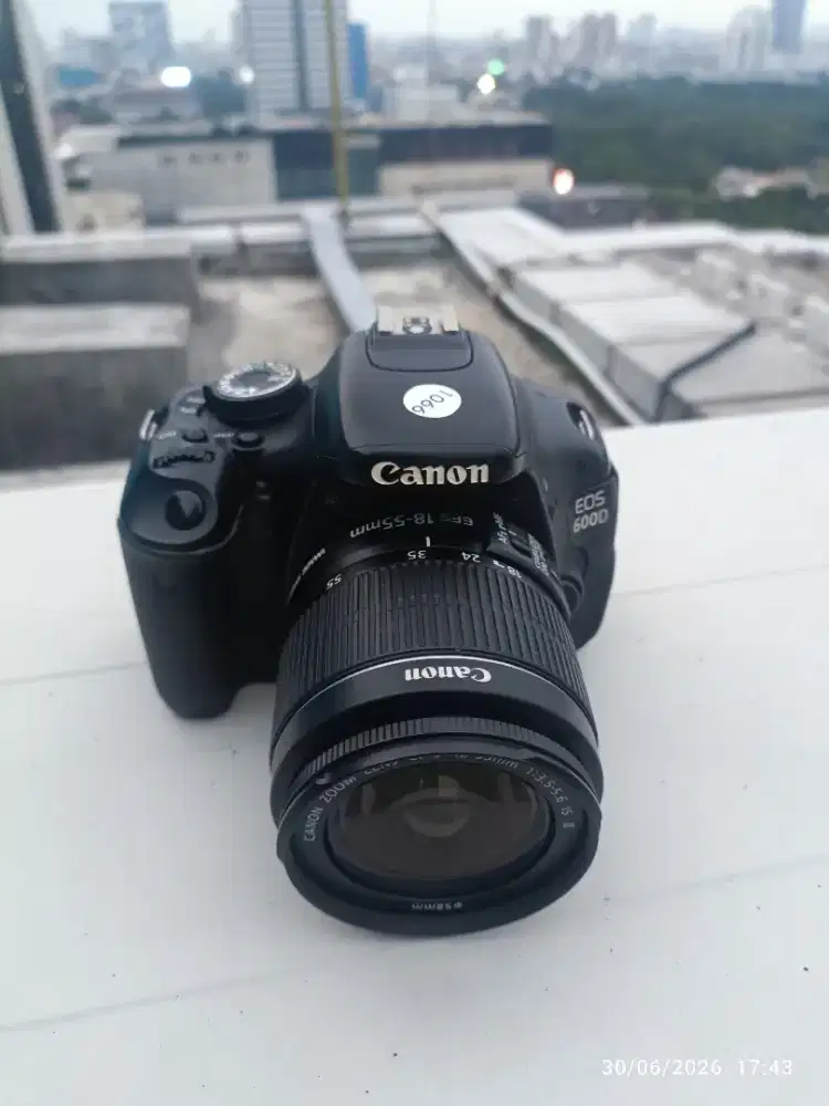 Kamera Canon 600D layar gak vignet