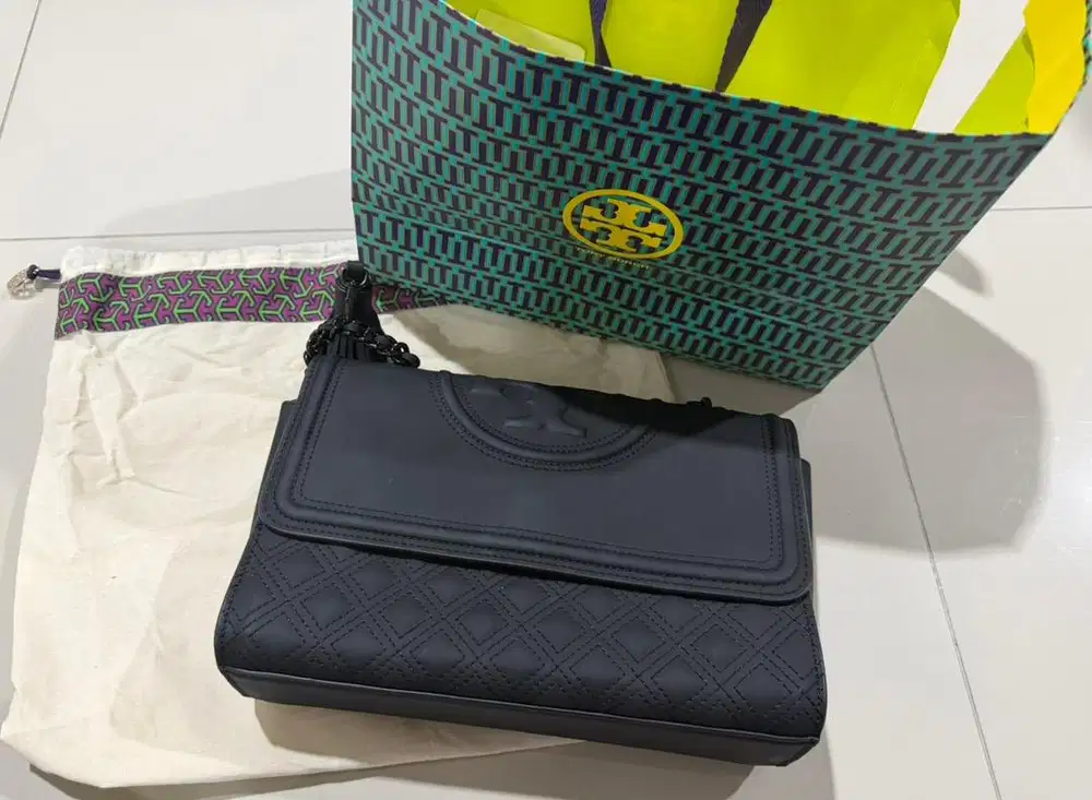 JUAL TAS TORY BURCH BLACK MATTE FLEMING