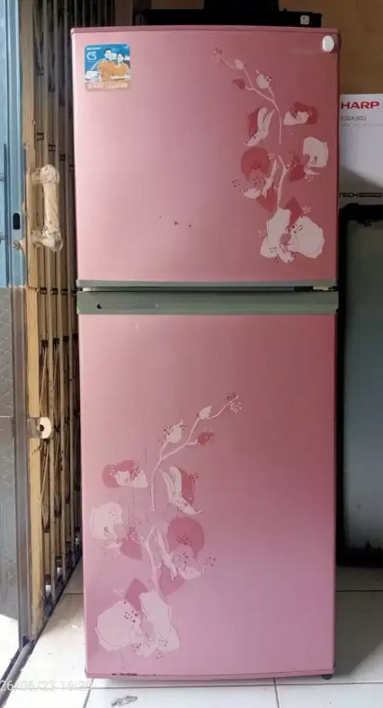 Kulkas Sharp 2 pintu