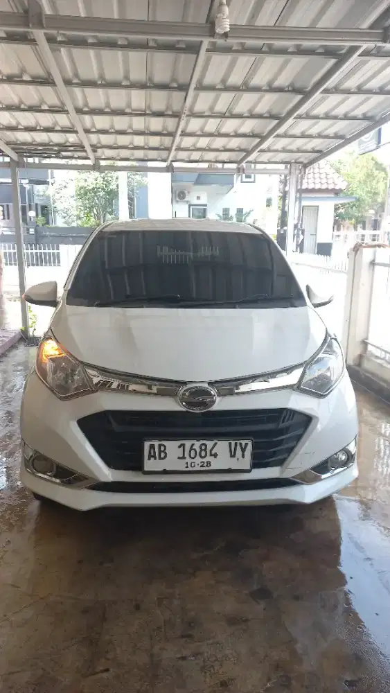 Daihatsu Sigra 1.2 R MT AB sleman tgn 1