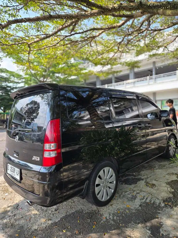 Nissan Serena 2008 Bensin