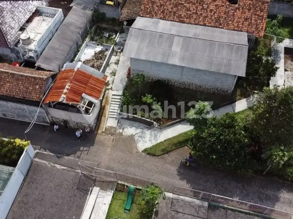 Murah Rumah Villa+kandang Sapi Aktif Strategis Lembang Bandung