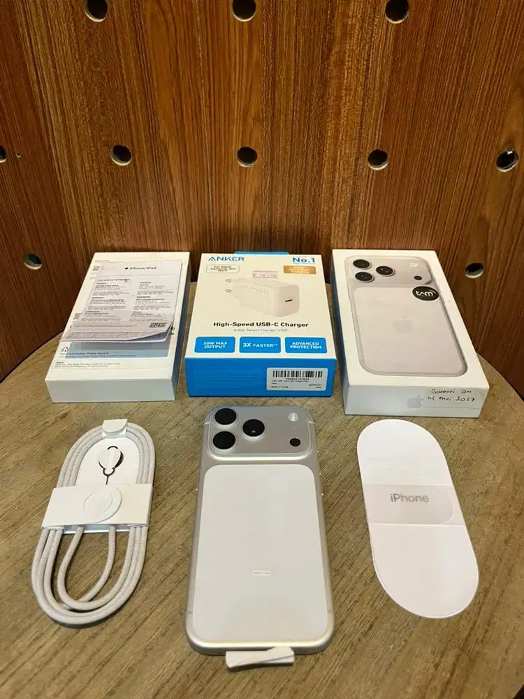 Second iBox Garansi On iPhone 17 Pro 256Gb Silver Fullset