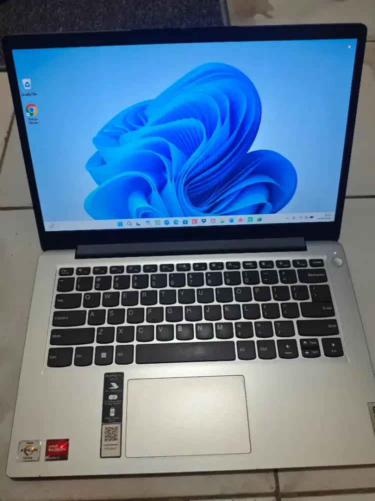 Laptop Lenovo AMD Radeon