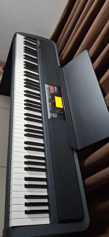 KORG XE20 -SP (3 pedal)