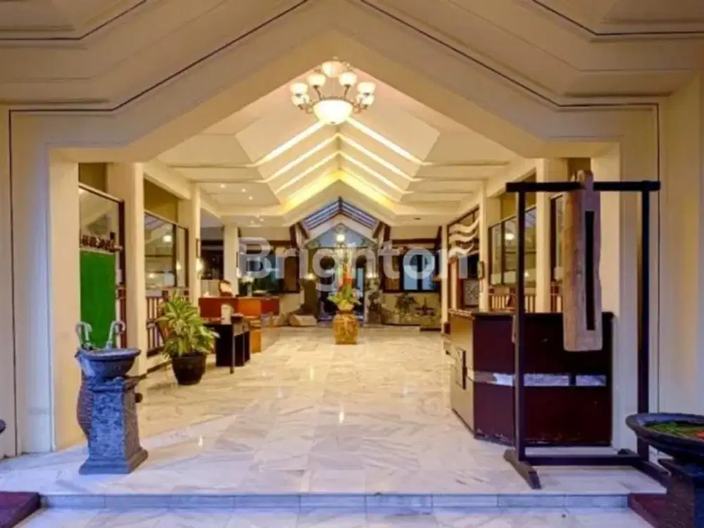 MALANG, HOTEL DAERAH KAMPUS (Y596)