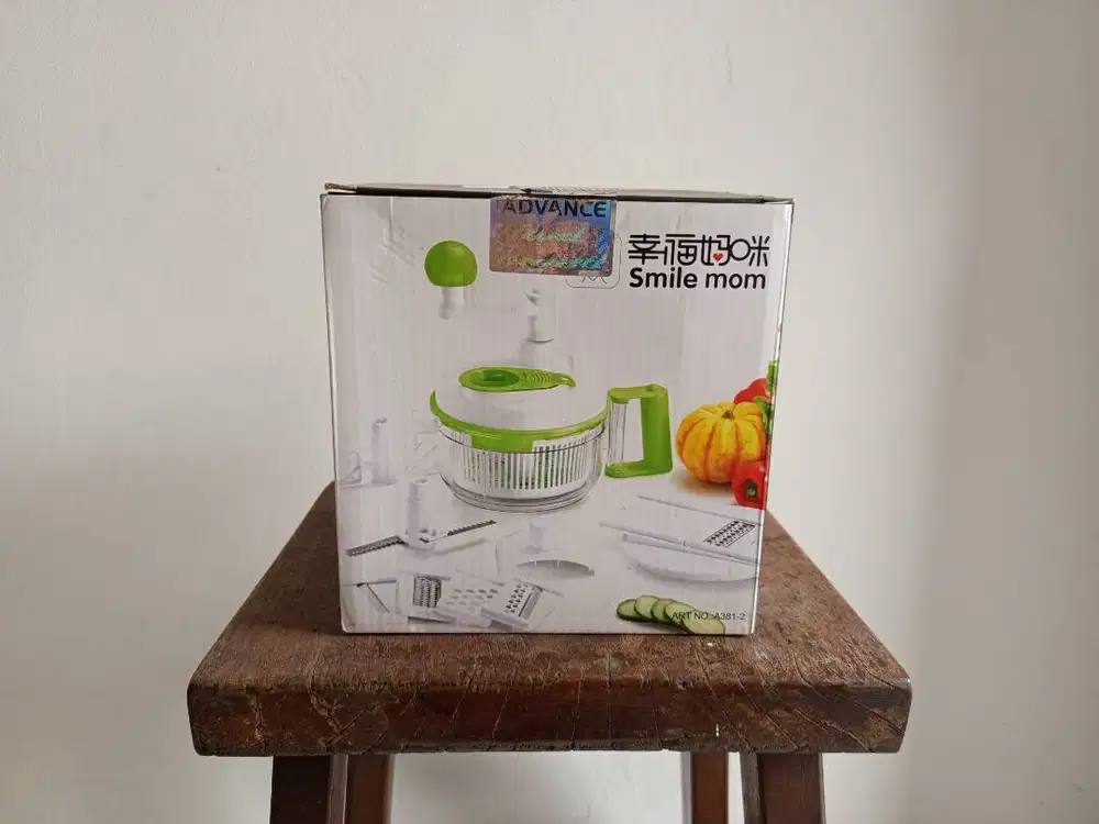 Salad Spinner Smile Mom
