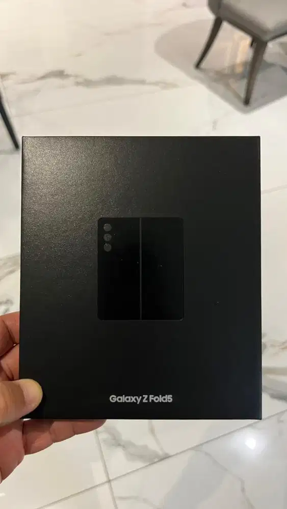 Jual Samsung Galaxy Fold 5 memory 12/512 GB