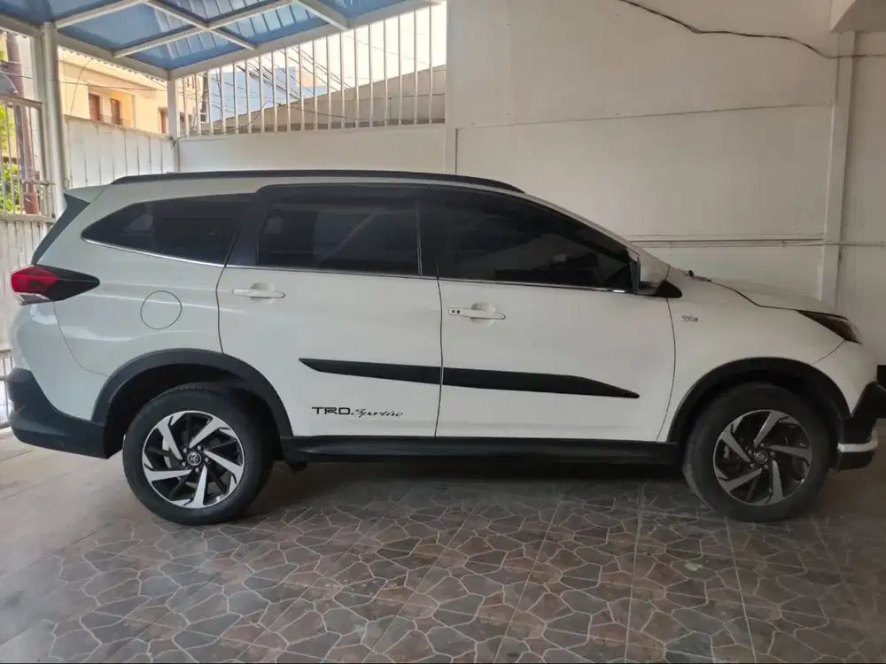 Toyota Rush 1.5 TRD Sportivo Bensin AT