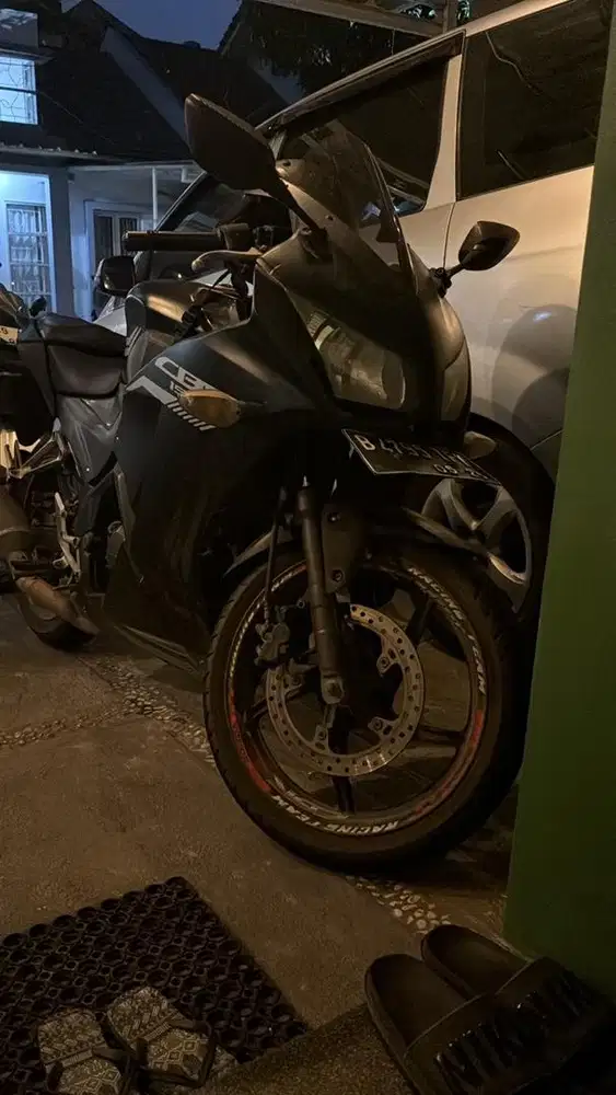 Honda CBR 150 th 2015