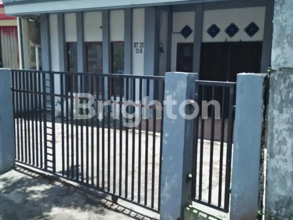 BALIKPAPAN,  RUMAH LUAS TENGAH KOTA (Y354)