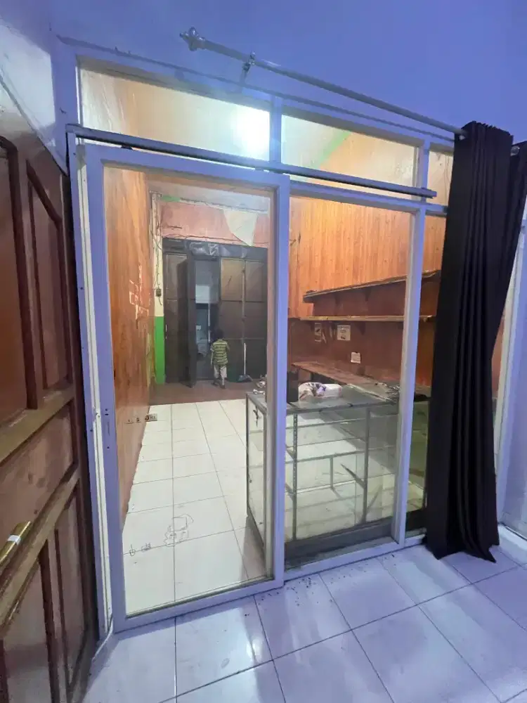 Kusen jendela aluminium