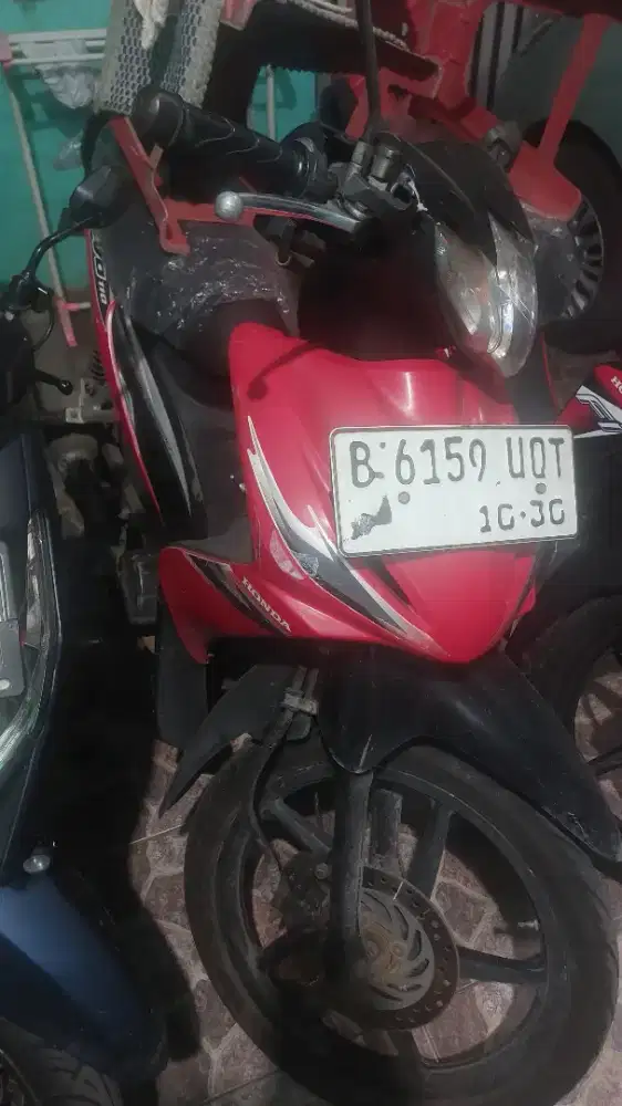 HONDA REVO ABSOLUTE 2010 JUAL SANTAI