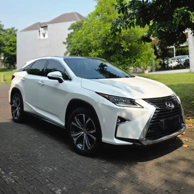 (CASH) Lexus RX200T Luxury 2016