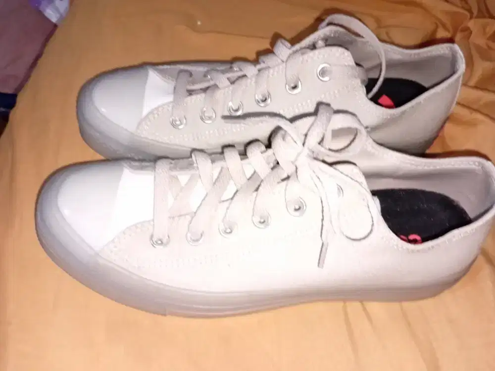 Sepatu pria second merk Converse all Star size 41