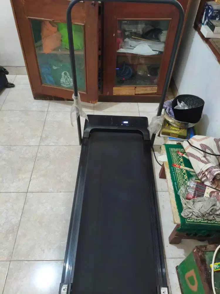 DIJUAL TREADMILL ELEKTRIK SONIX