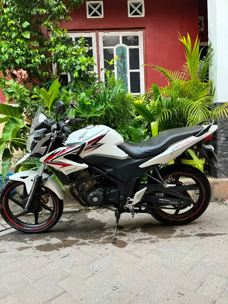 BU Honda CB 150R CB150R CB150 R CB 150 R