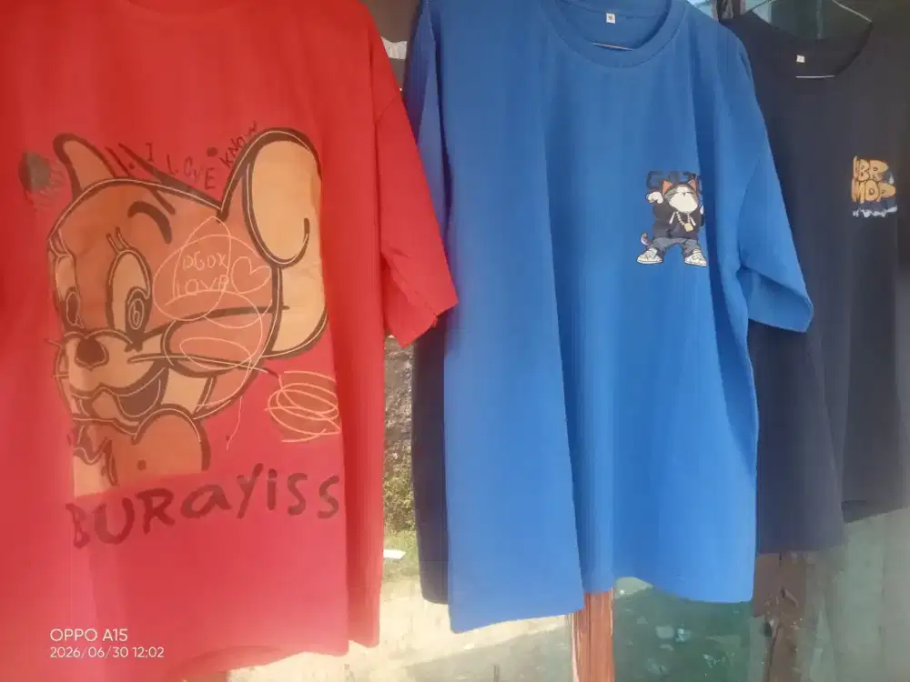 Kaos kaos untuk semua ukuran tersedia, bahan dari bahan yg tidak gerah