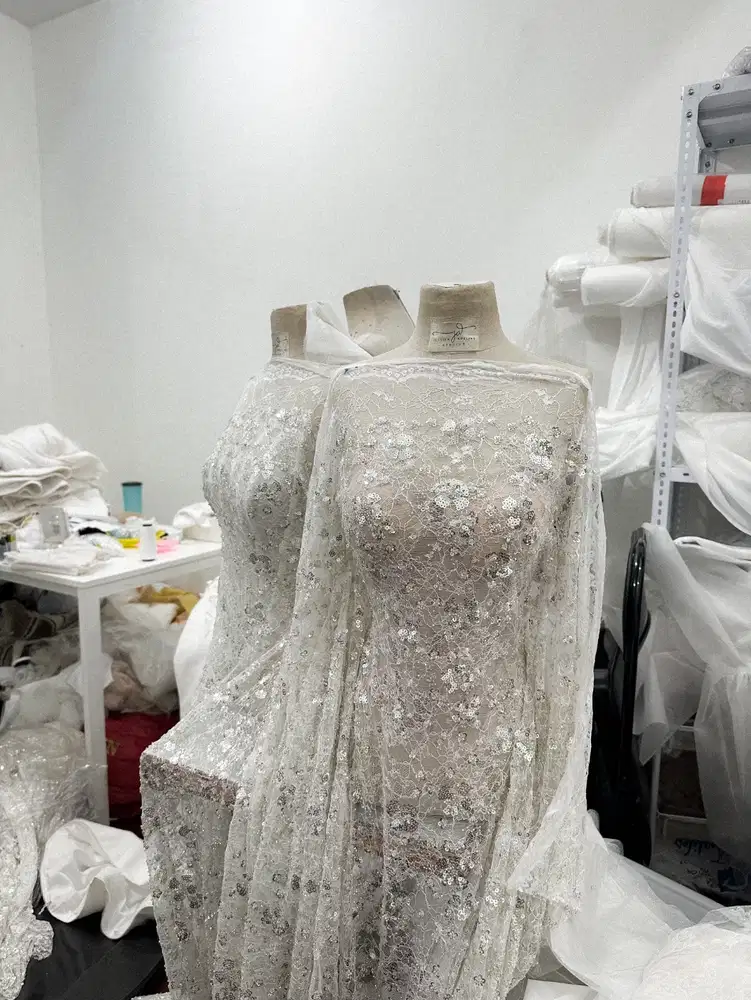 Lowongan payet dan aplikasi wedding gown