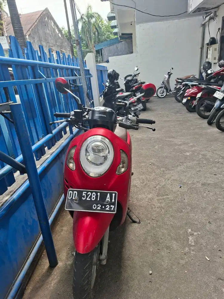 JUAL MOTOR SCOOPY STYLISH KEYLESS